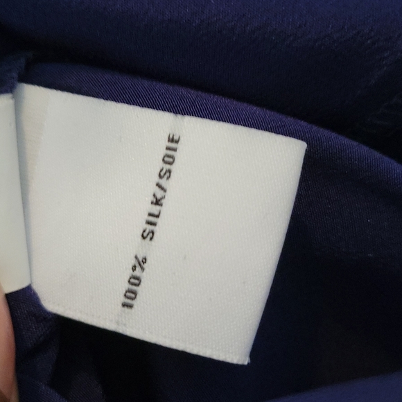 Dian Von Furstenberg Silk Blouse Blue with Purple accent Size 10 - Picture 5 of 5
